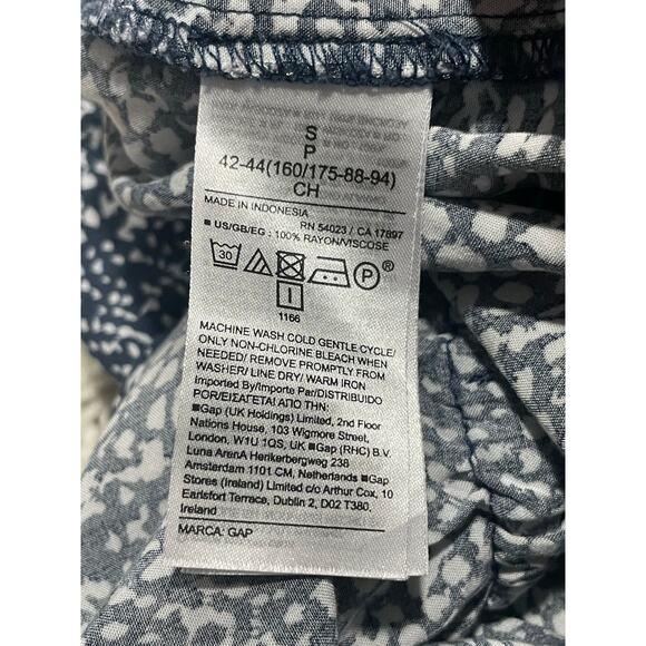 Gap Romper Elastic Waist Button Front Womens Small Pockets 871079-01 Navy Print - Picture 7 of 9